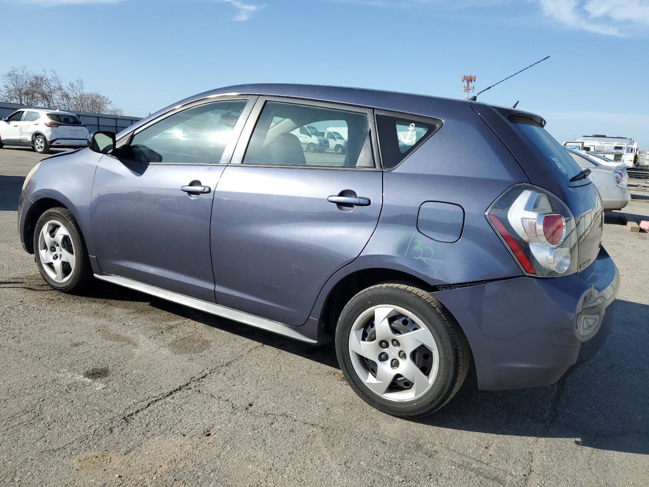 2010 Pontiac Vibe VIN 5Y2SP6E82AZ414187 Copart auction photo, all over damage thumbnail 2