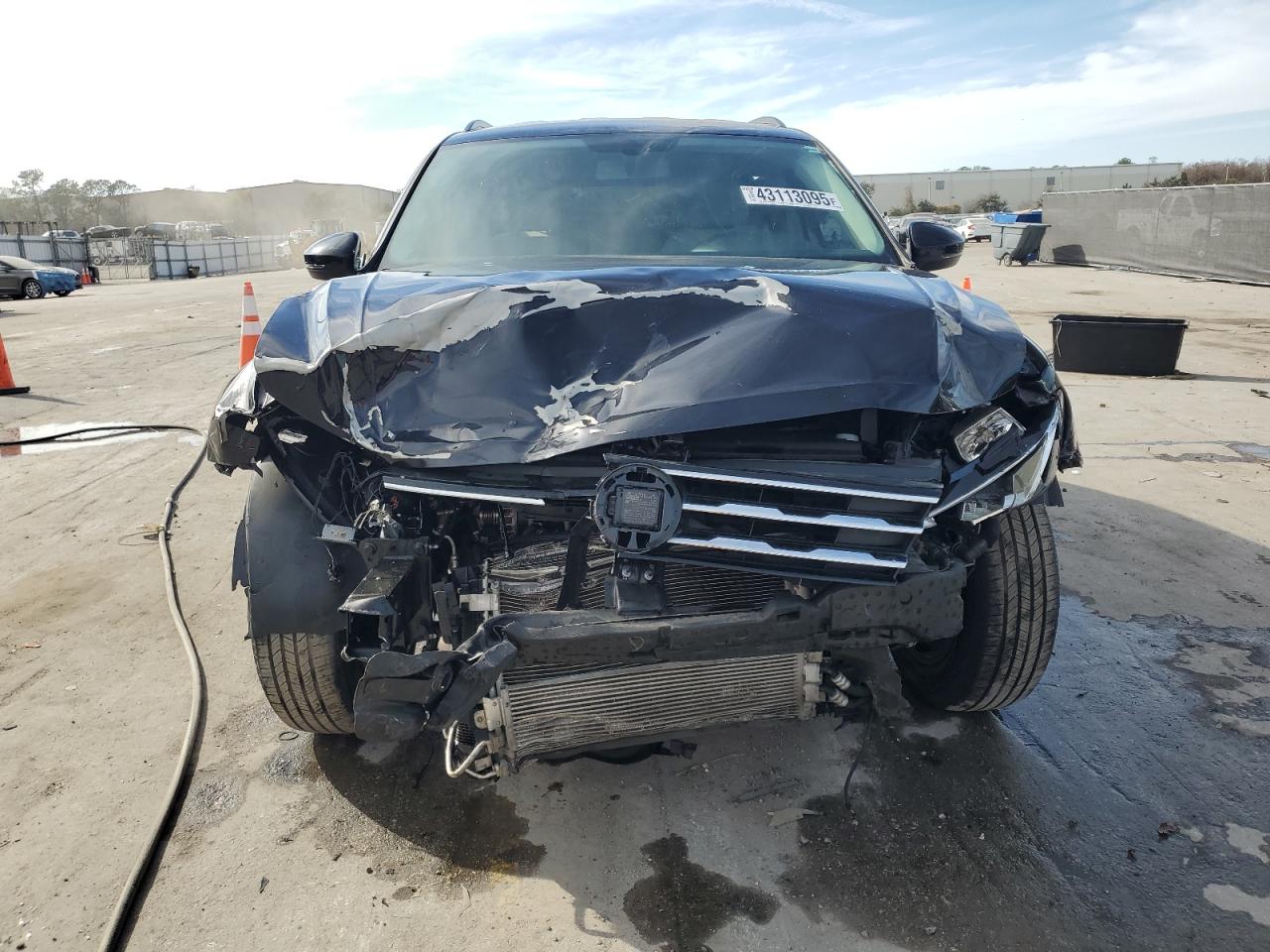 2019 Volkswagen Tiguan VIN 3VV3B7AXXKM158035 Copart auction photo, front end / side damage thumbnail 5