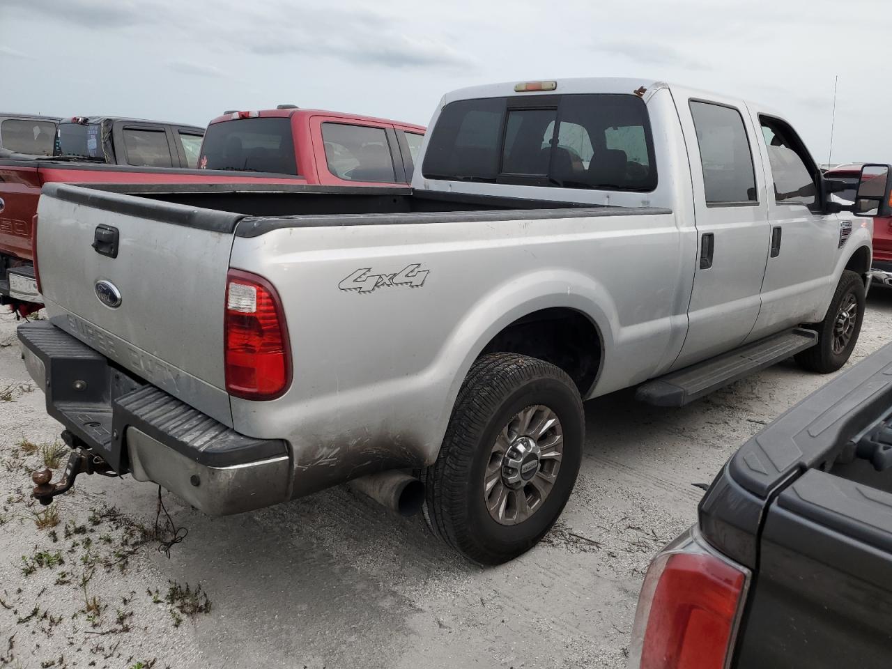 2008 Ford F250 VIN 1FTSW21R08EB90817 Copart auction photo, water/flood damage thumbnail 3