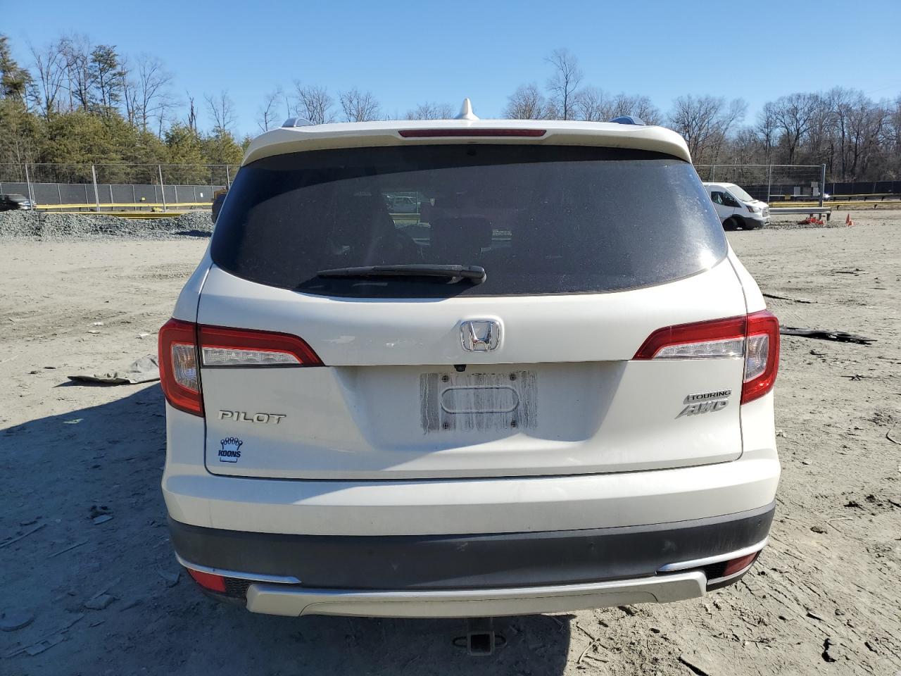 2019 Honda Pilot VIN 5FNYF6H90KB083859 Copart auction photo, front end / minor dent/scratches damage thumbnail 6