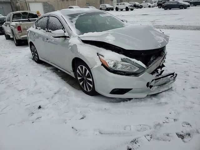 2017 Nissan Altima VIN 1N4AL3AP5HC209811 Copart auction photo, front end / mechanical damage thumbnail 10