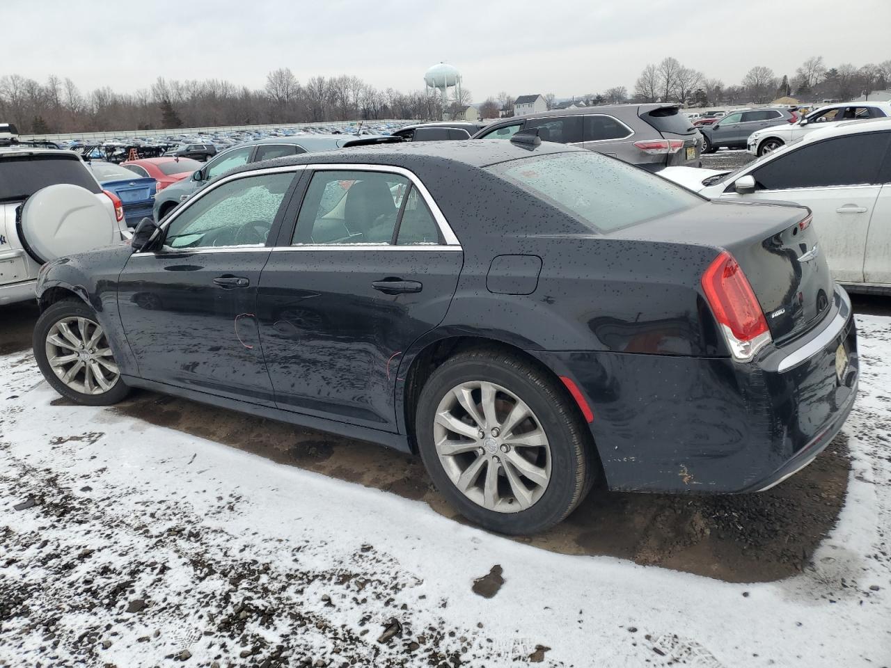 2019 Chrysler 300 VIN 2C3CCARG7KH631681 Copart auction photo, front end damage thumbnail 2