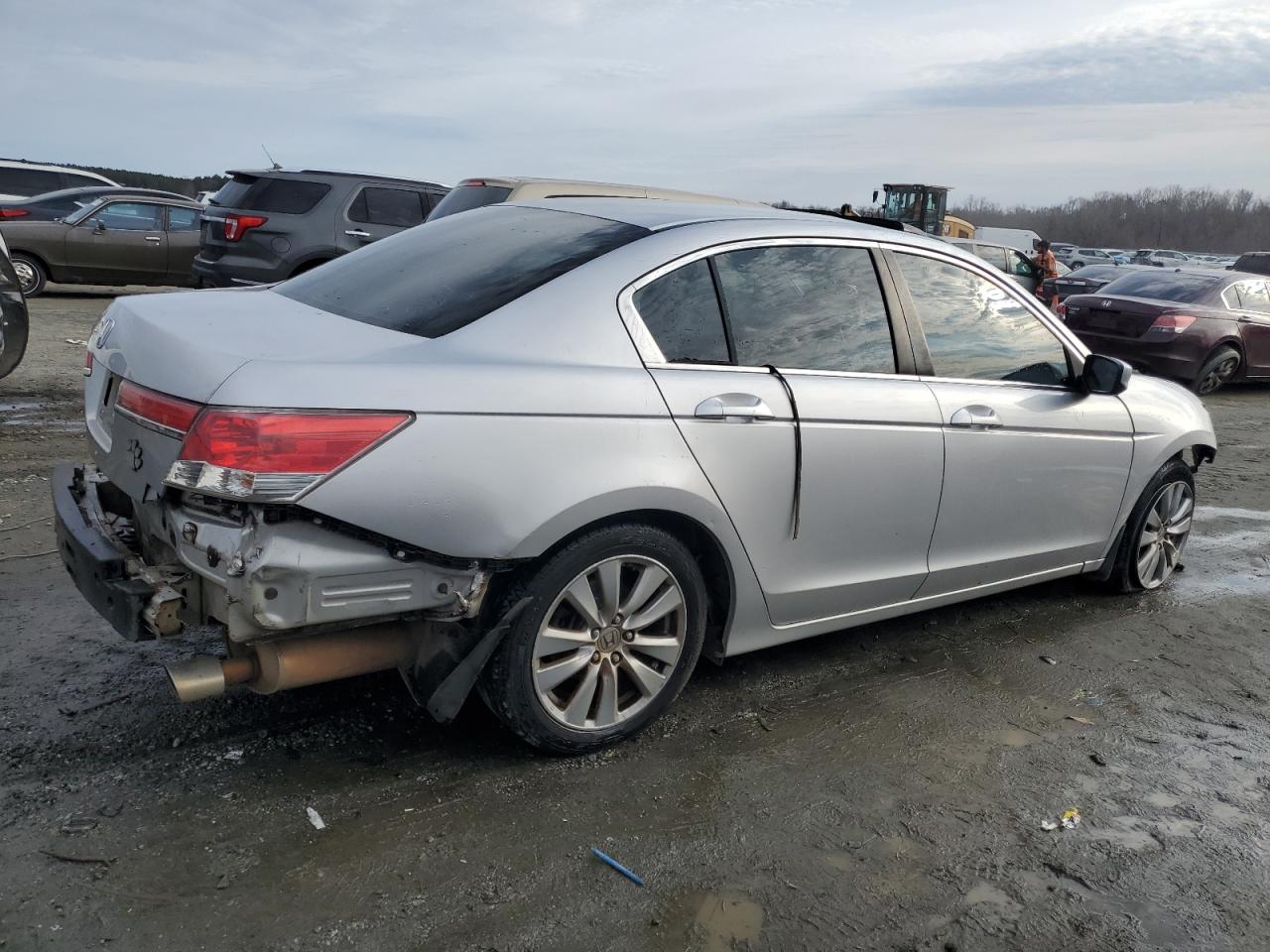 2011 Honda Accord VIN 1HGCP2F70BA005514 Copart auction photo, front end damage thumbnail 3