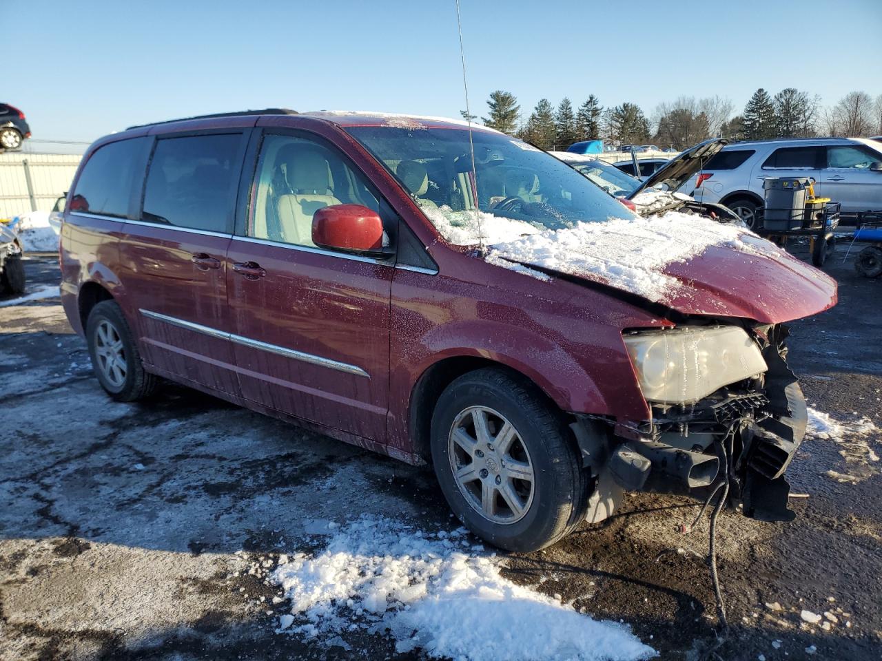 2012 Chrysler Town & Country VIN 2C4RC1BG7CR189965 Copart auction photo, front end damage thumbnail 4