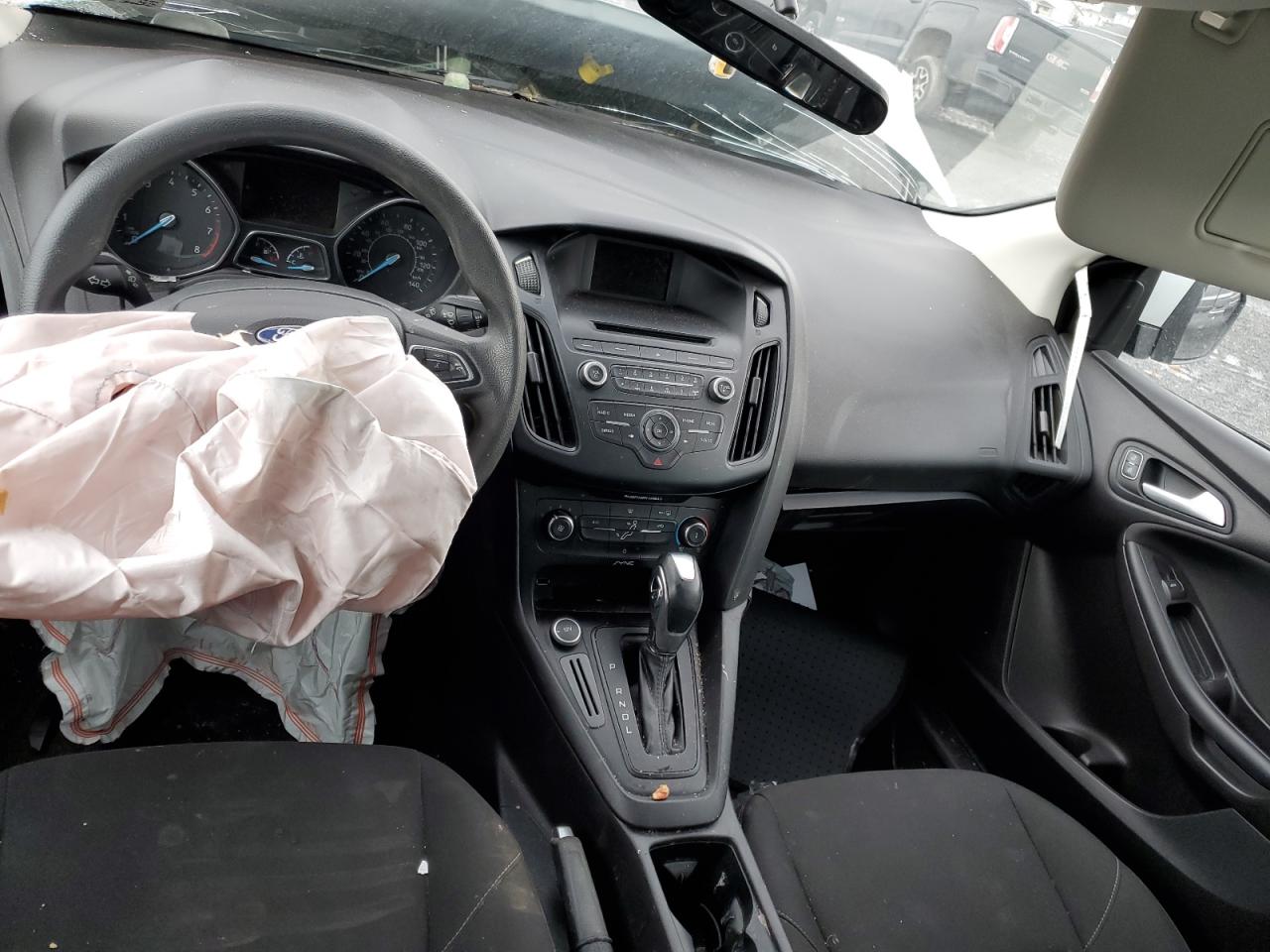 2015 Ford Focus VIN 1FADP3F22FL226576 Copart auction photo, front end / rear end damage thumbnail 8