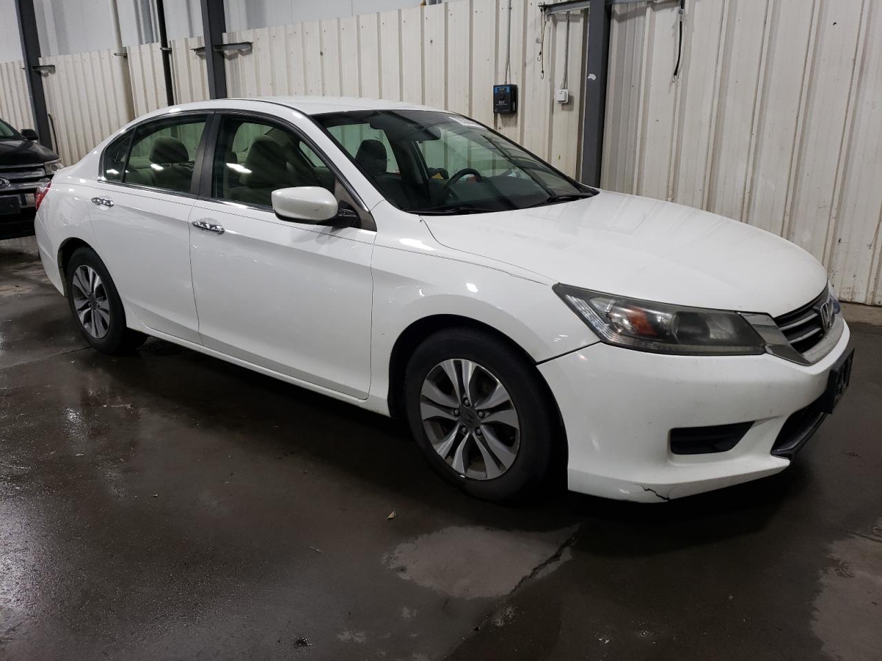 2013 Honda Accord VIN 1HGCR2F31DA190957 Copart auction photo, side damage thumbnail 4