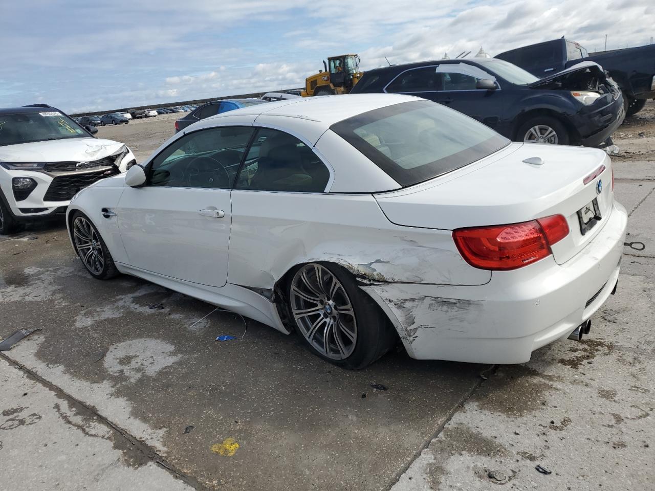 2011 BMW M3 VIN WBSDX9C58BE584283 Copart auction photo, all over / undercarriage damage thumbnail 2