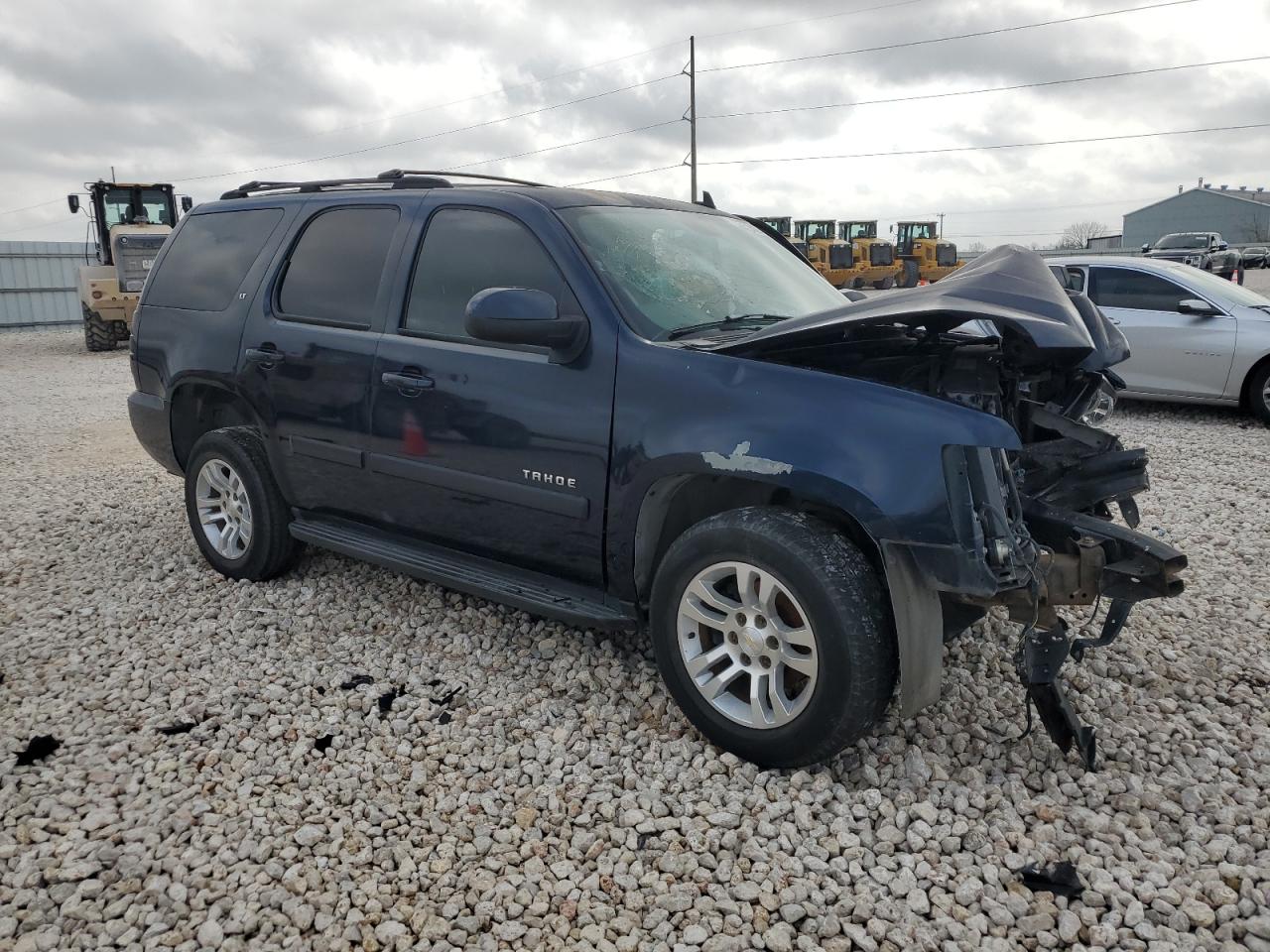 2007 Chevrolet Tahoe VIN 1GNFC13J07R129817 Copart auction photo, front end / frame damage damage thumbnail 4