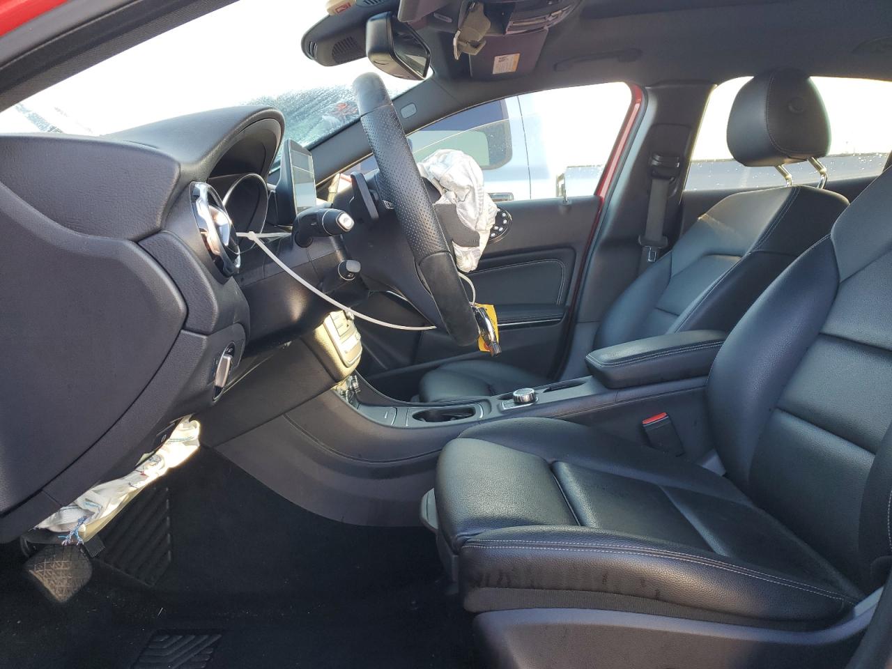 2019 Mercedes-Benz GLA-klasse VIN WDCTG4GB0KU014834 Copart auction photo, front end damage thumbnail 7