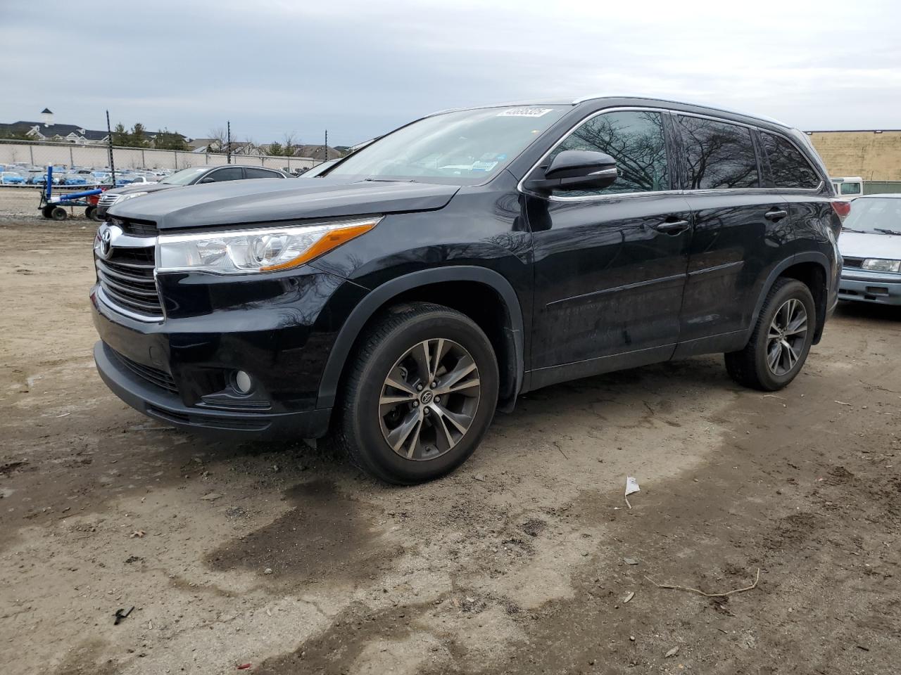 2016 Toyota Highlander VIN 5TDJKRFH5GS505409