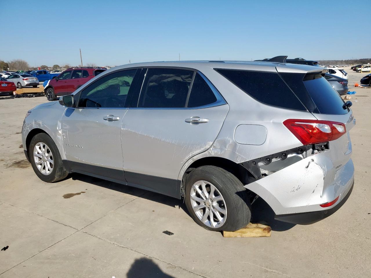 2019 Chevrolet Equinox VIN 3GNAXKEV3KS679068 Copart auction photo, side / undercarriage damage thumbnail 2