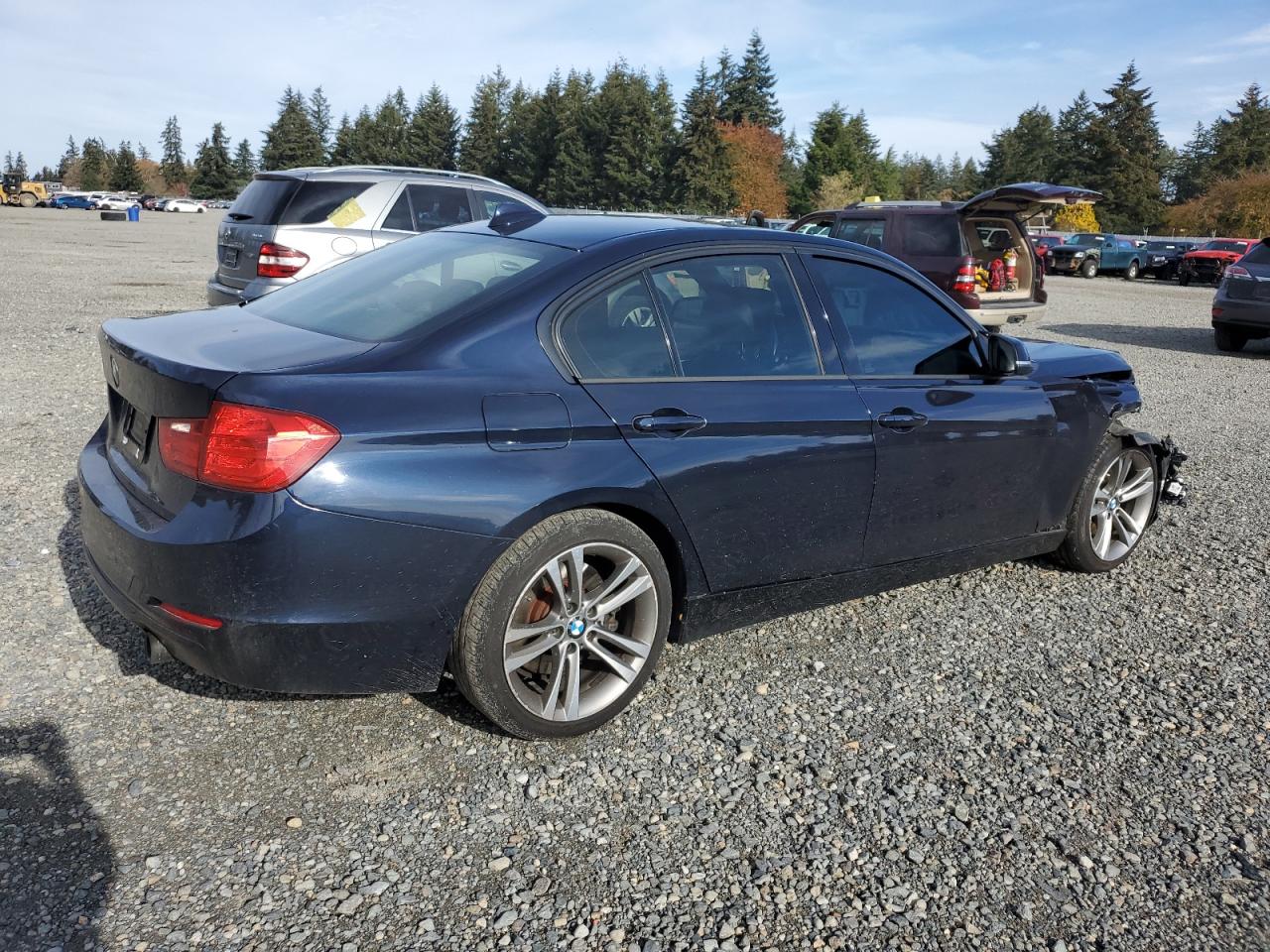 2012 BMW 3er VIN WBA3A9C50CF270740 Copart auction photo, front end damage thumbnail 3