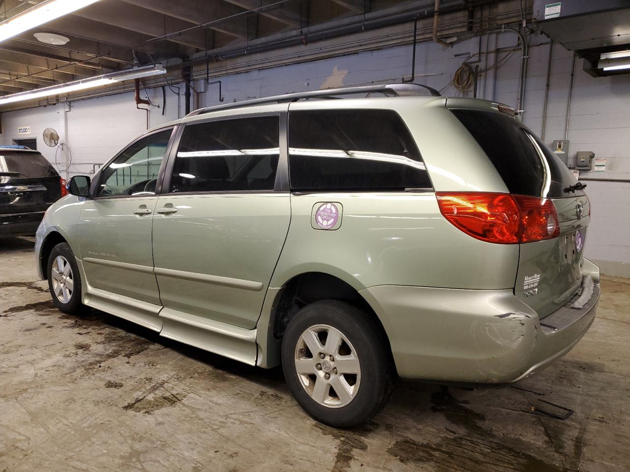 2008 Toyota Sienna VIN 5TDZK23C88S111200 Copart auction photo, side / rear end damage thumbnail 2