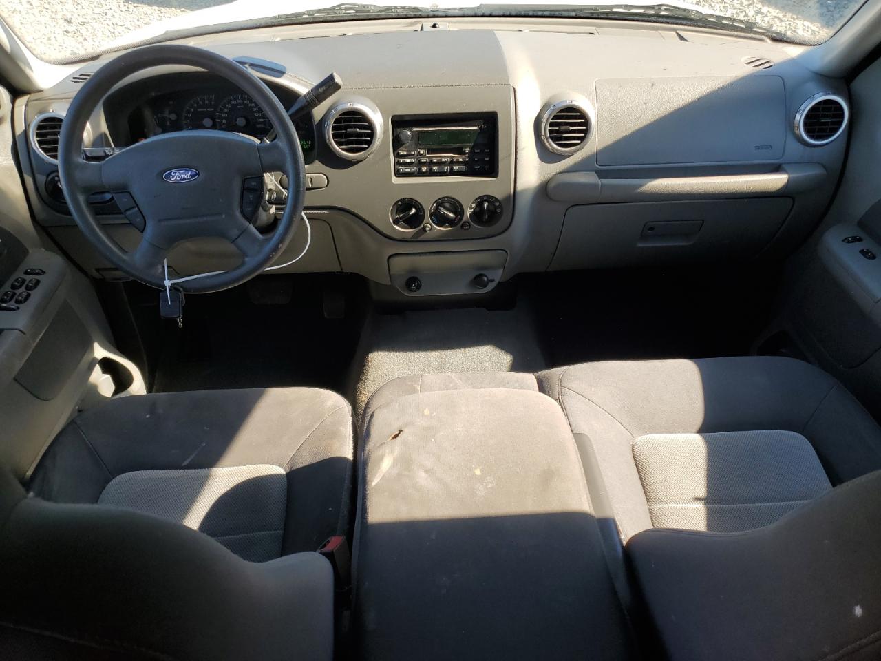 2004 Ford Expedition VIN 1FMRU15W14LA79192 Copart auction photo, front end damage thumbnail 8