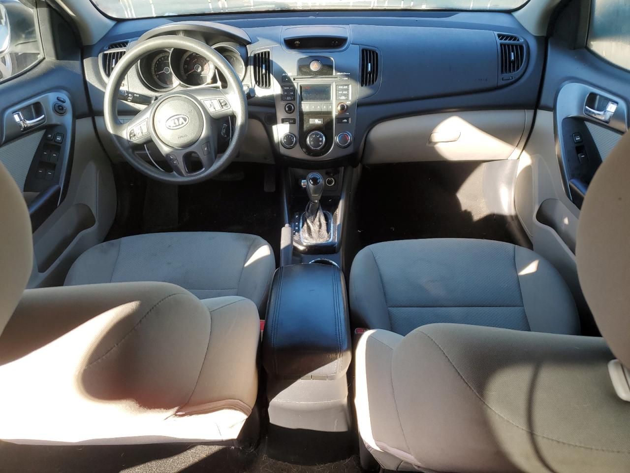 2013 KIA Forte VIN KNAFU4A2XD5726038 Copart auction photo, front end damage thumbnail 8