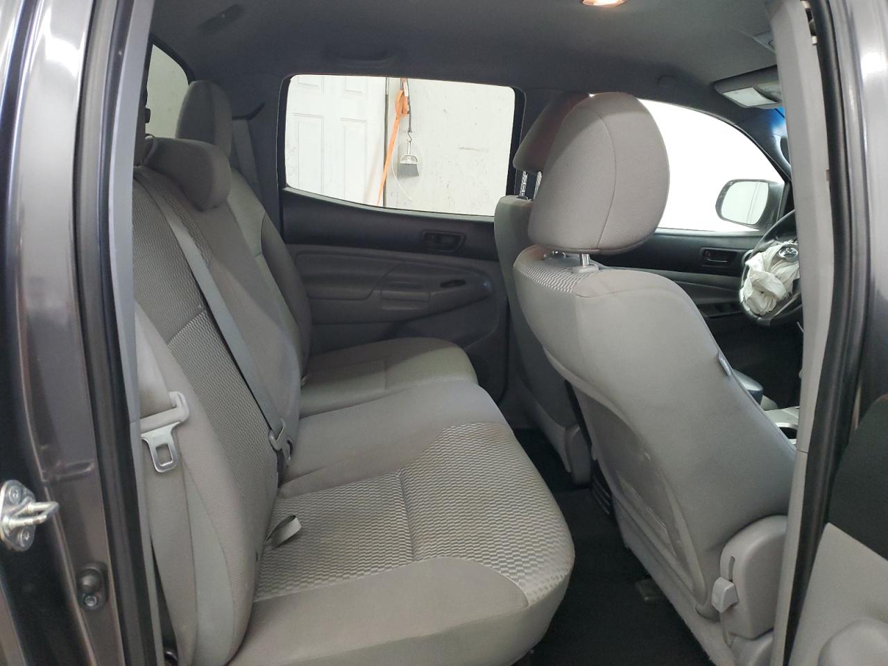 2014 Toyota Tacoma VIN 3TMLU4EN8EM156885 Copart auction photo, front end / minor dent/scratches damage thumbnail 10
