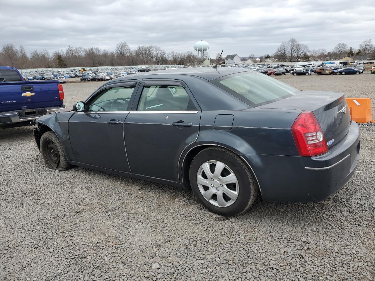 2008 Chrysler 300 VIN 2C3KA43R78H123779 Copart auction photo, front end damage thumbnail 2