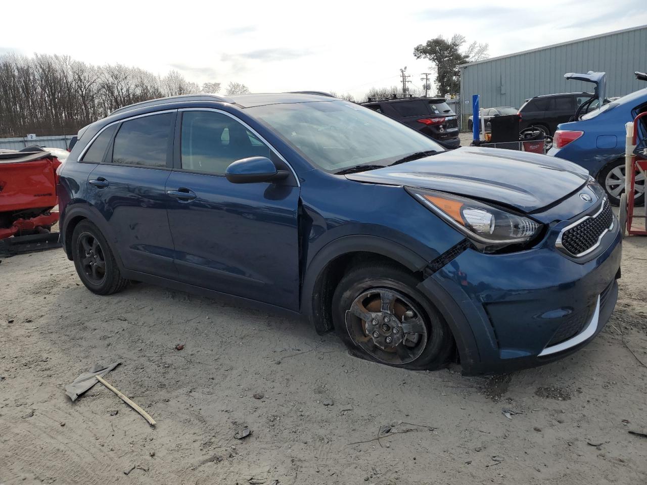 2019 KIA Niro VIN KNDCB3LC6K5313123 Copart auction photo, front end / undercarriage damage thumbnail 4