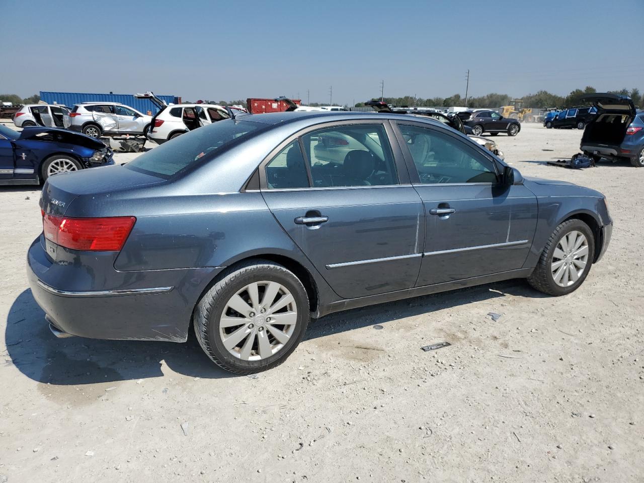 2009 Hyundai Sonata VIN 5NPEU46F79H572793 Copart auction photo, front end damage thumbnail 3