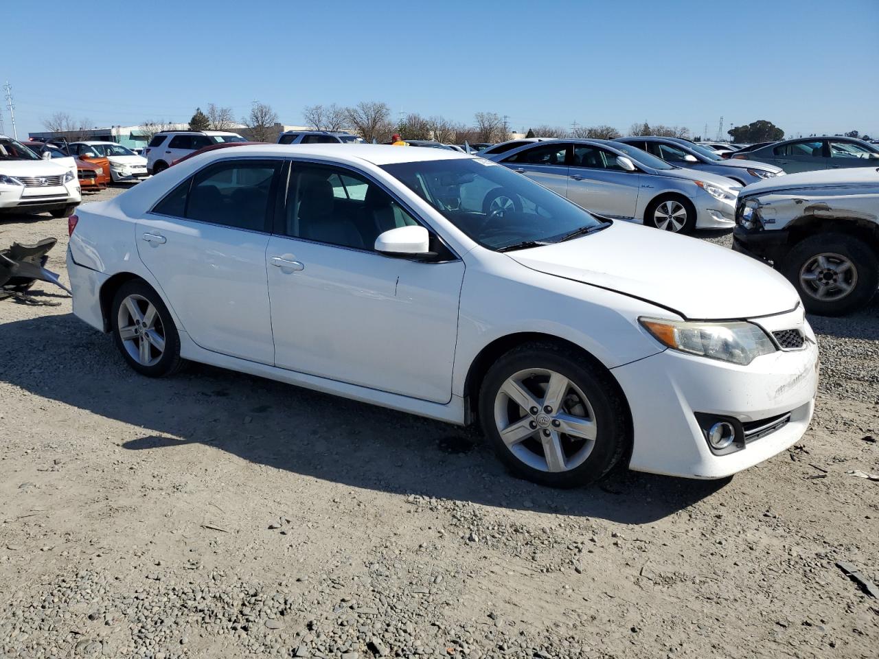 2014 Toyota Camry VIN 4T1BF1FK0EU307203 Copart auction photo, front end / rear end damage thumbnail 4