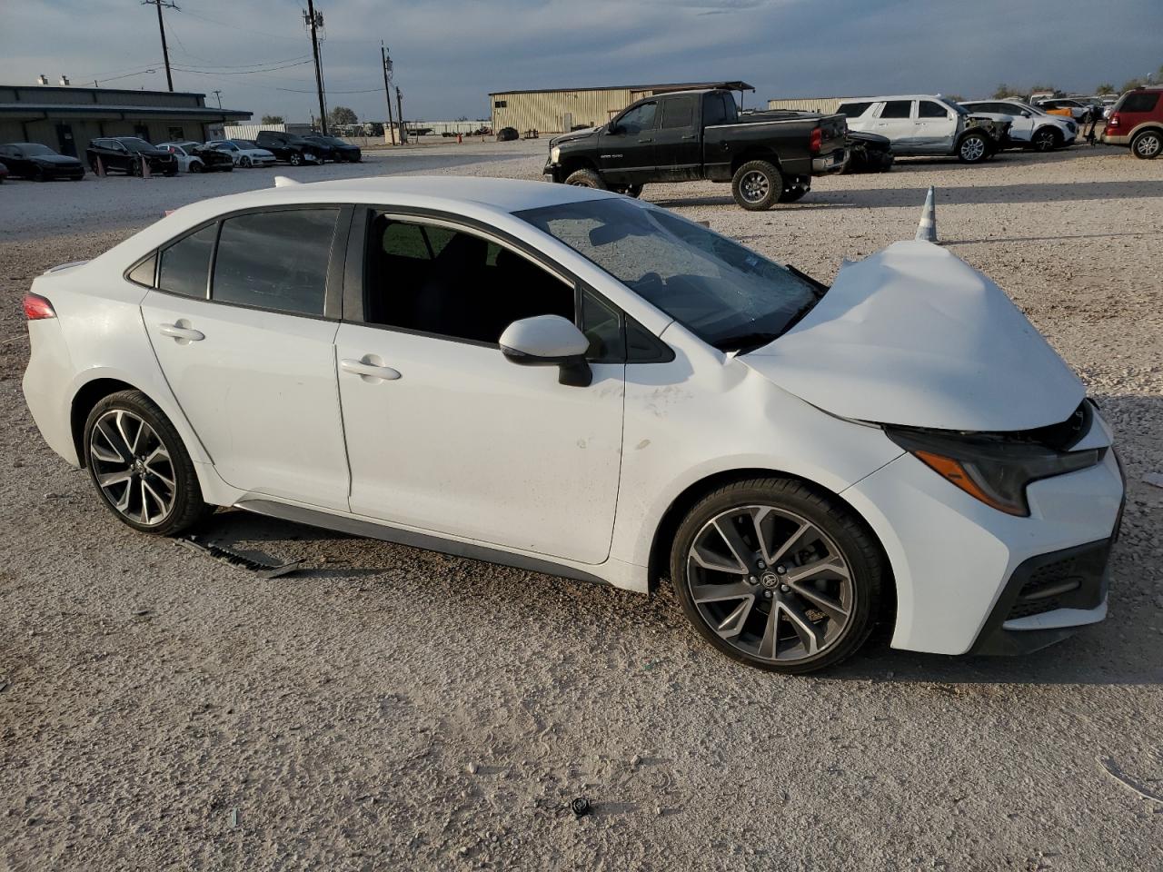 2020 Toyota Corolla VIN JTDS4RCE6LJ034533 Copart auction photo, front end damage thumbnail 4