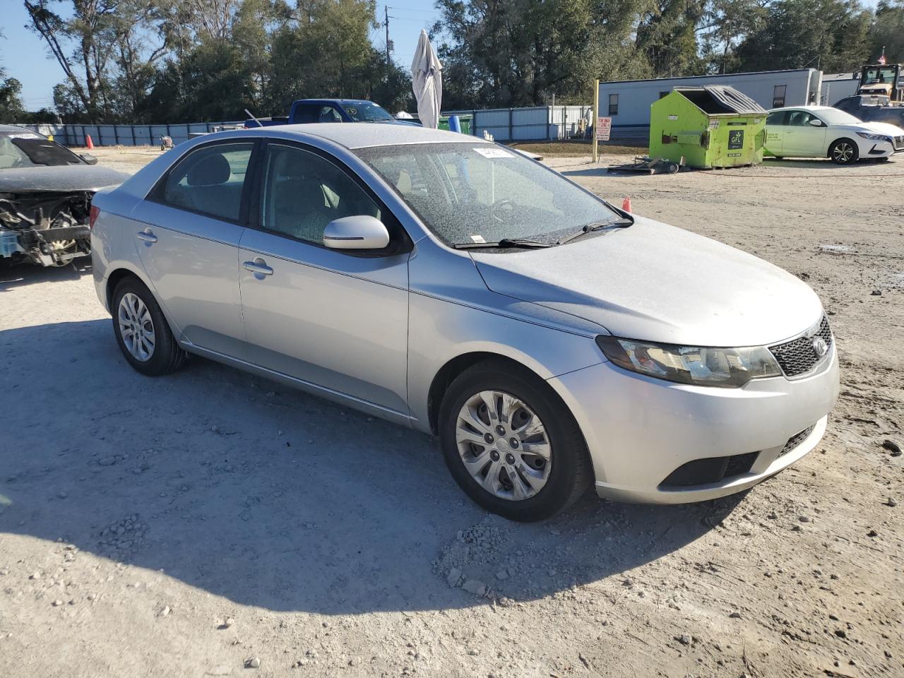 2013 KIA Forte VIN KNAFU4A23D5711090 Copart auction photo, front end / side damage thumbnail 4