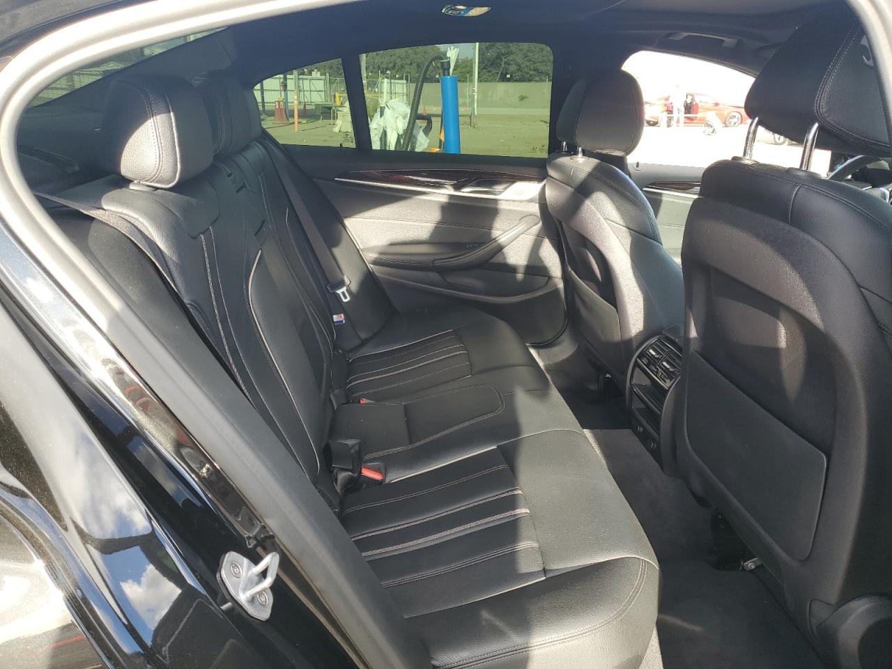 2019 BMW 5er VIN WBAJA9C5XKB254705 Copart auction photo, water/flood / all over damage thumbnail 10