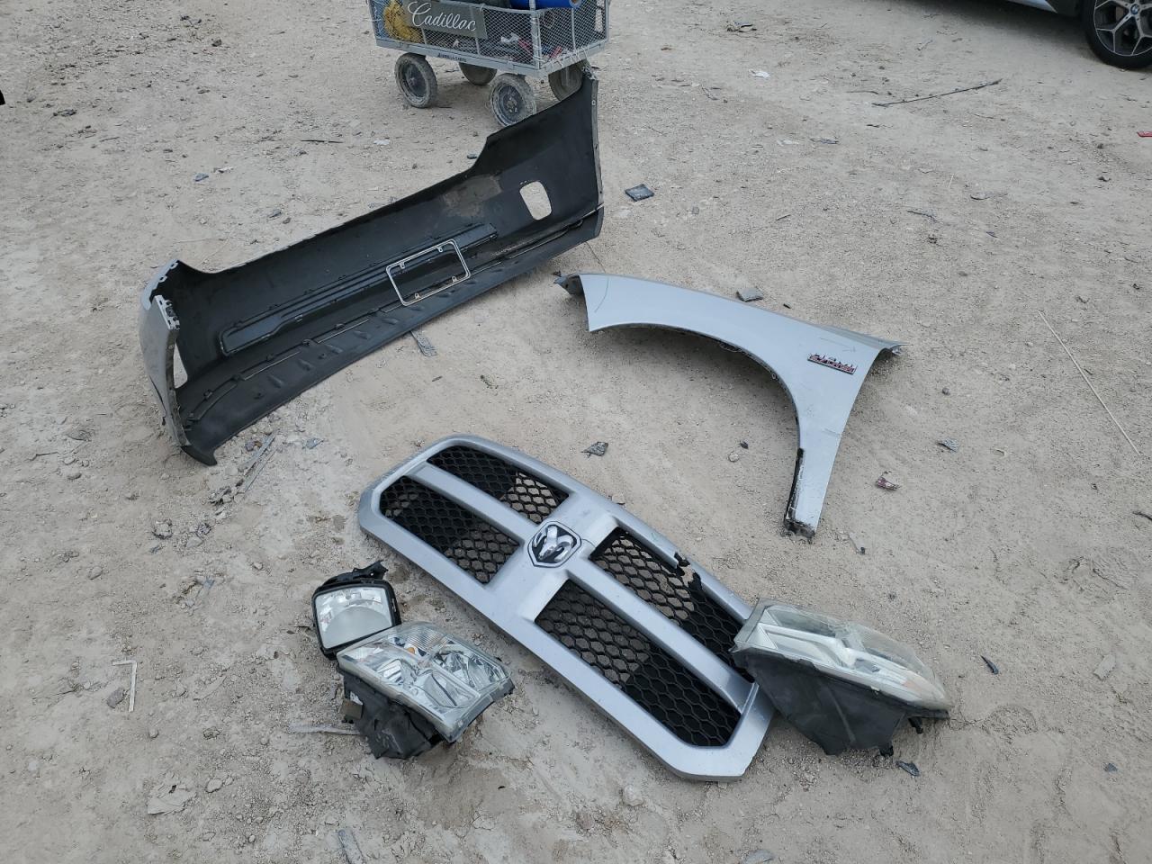 2016 RAM 1500 VIN 3C6RR6KT3GG163181 Copart auction photo, front end damage thumbnail 14