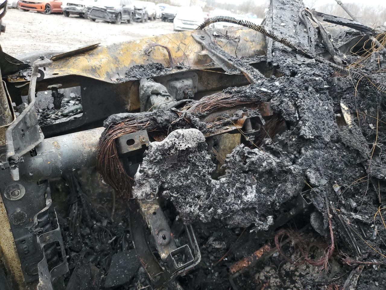 2020 RAM 1500 VIN 1C6SRFKM2LN201396 Copart auction photo, burn damage thumbnail 9