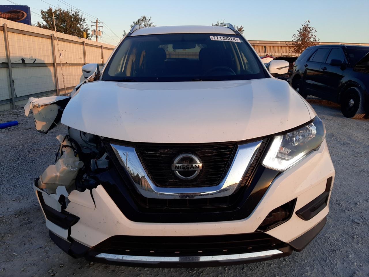 2018 Nissan Rogue VIN KNMAT2MT1JP584204 Copart auction photo, front end damage thumbnail 5
