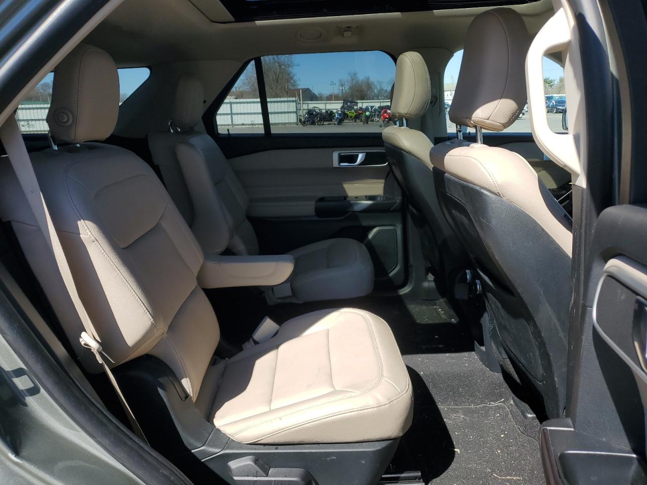 2020 Ford Explorer VIN 1FMSK8DH2LGA22607 Copart auction photo, front end / all over damage thumbnail 11