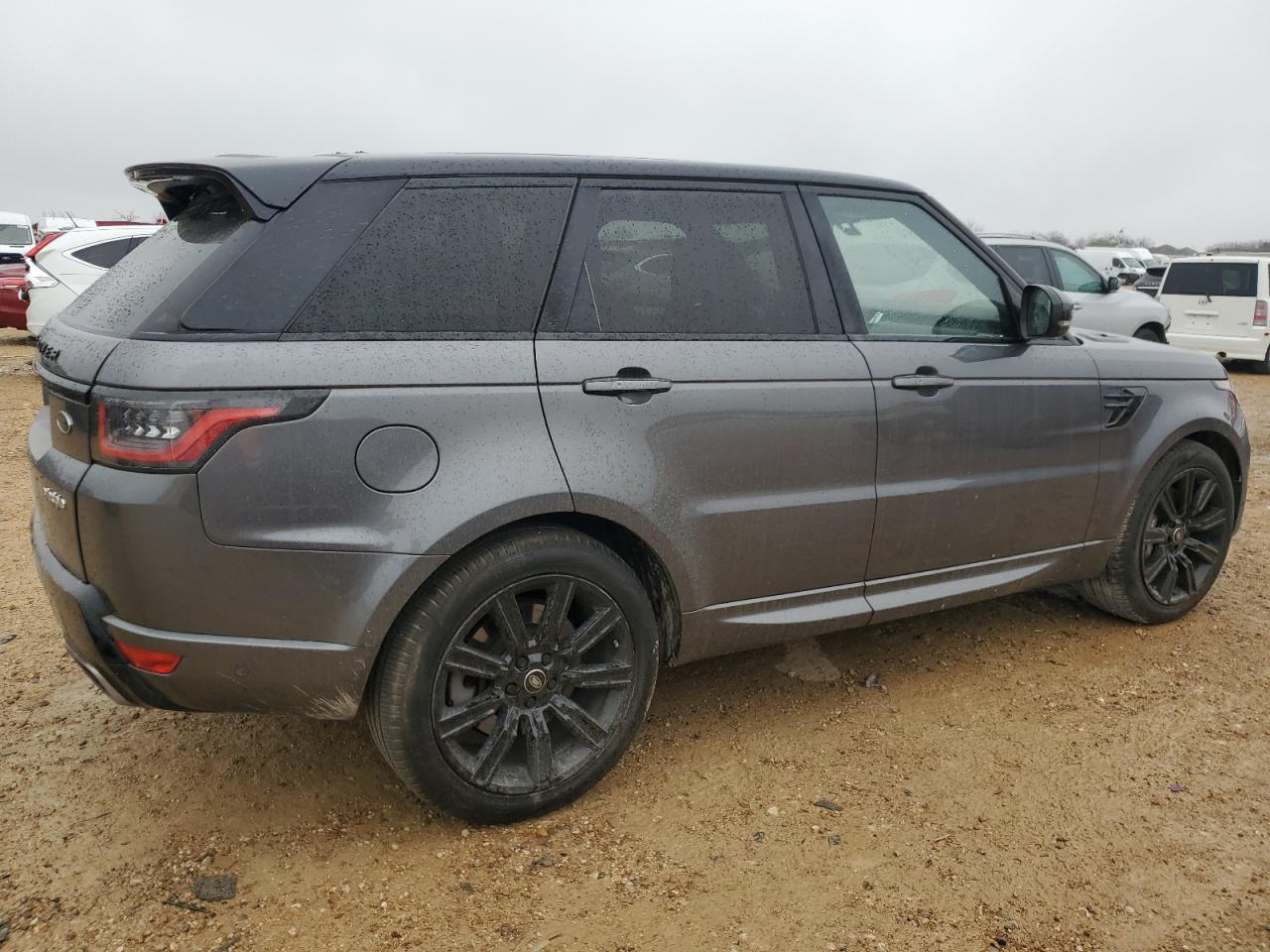 2018 Land Rover Range Rover VIN SALWV2SV1JA410147 Copart auction photo, vandalism / minor dent/scratches damage thumbnail 3