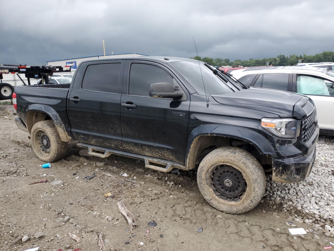 2018 Toyota Tundra VIN 5TFAW5F13JX760755 Copart auction photo, front end damage thumbnail 4