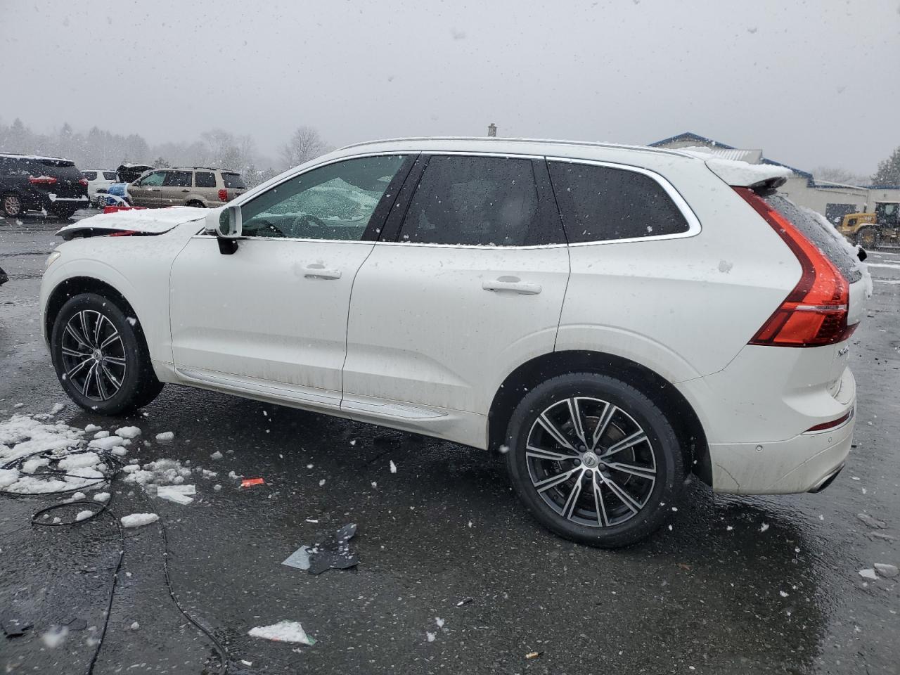 2019 Volvo XC60 VIN LYV102RL5KB353465 Copart auction photo, front end damage thumbnail 2