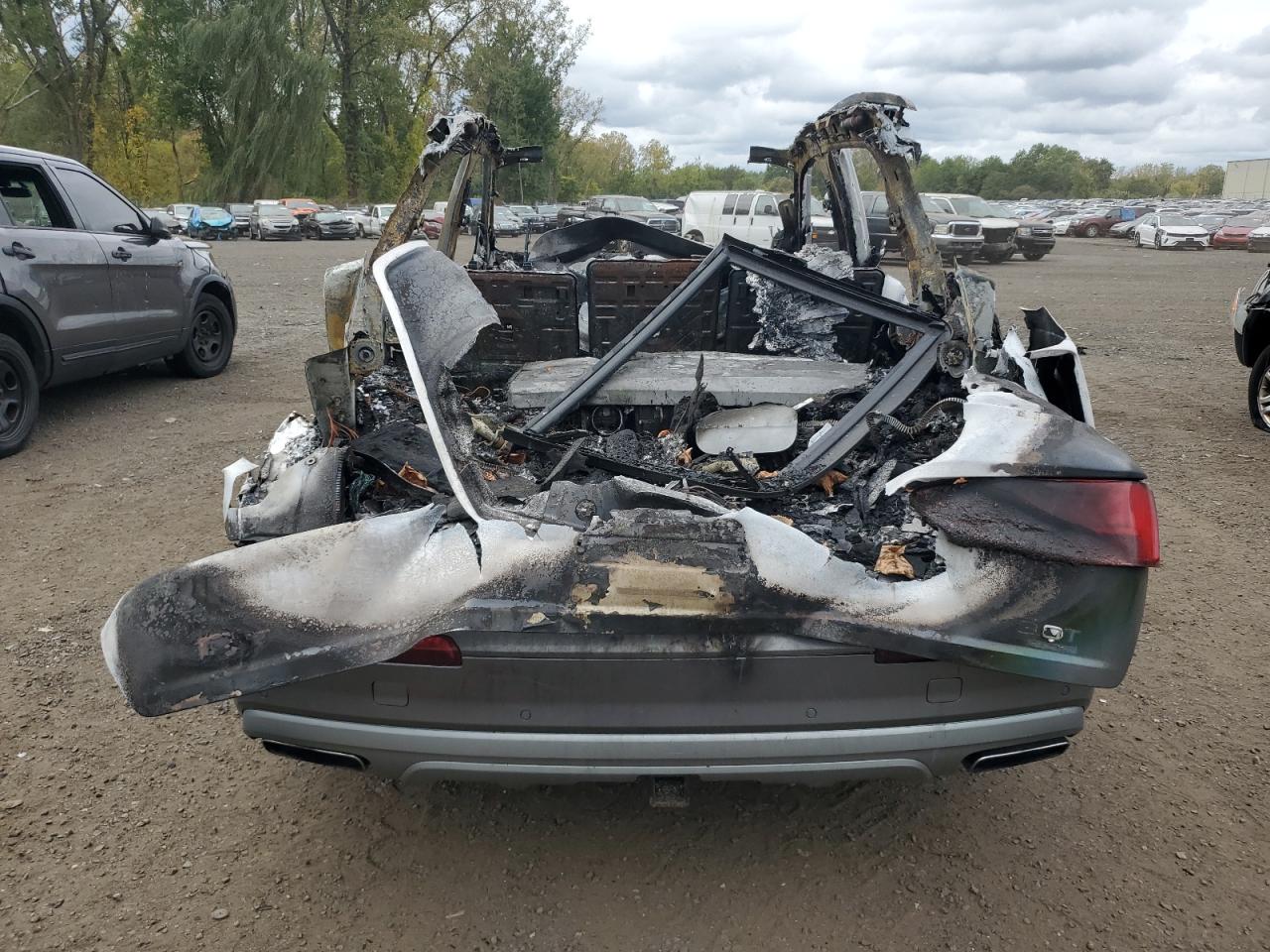 2017 Audi Q7 VIN WA1VAAF72HD004109 Copart auction photo, burn damage thumbnail 6