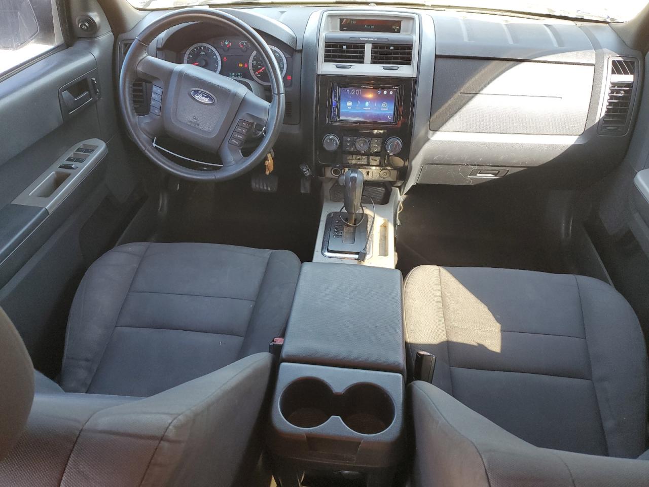 2010 Ford Escape VIN 1FMCU0DG7AKC62642 Copart auction photo, front end / minor dent/scratches damage thumbnail 8