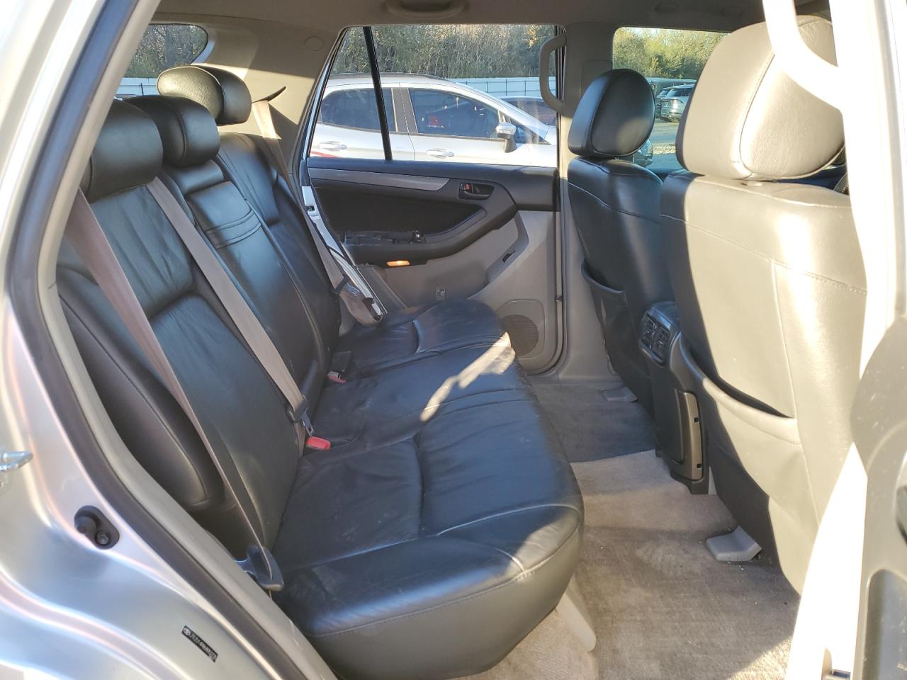 2006 Toyota 4Runner VIN JTEZU14R868052735 Copart auction photo, side / minor dent/scratches damage thumbnail 11