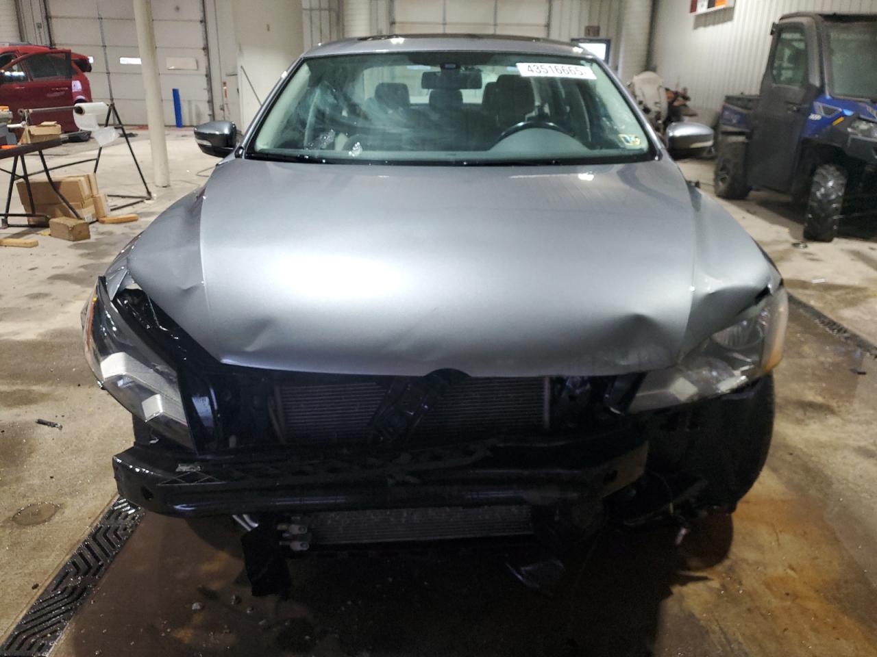 2015 Volkswagen Passat VIN 1VWCV7A31FC044285 Copart auction photo, front end damage thumbnail 5
