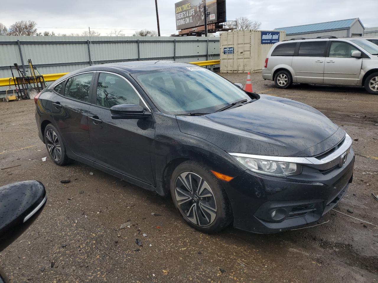 2016 Honda Civic VIN 19XFC1F70GE034985 Copart auction photo, side / rear end damage thumbnail 4