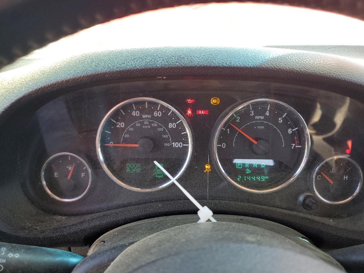 2015 Jeep Wrangler VIN 1C4BJWDG3FL594770 Copart auction photo, front end / minor dent/scratches damage thumbnail 9
