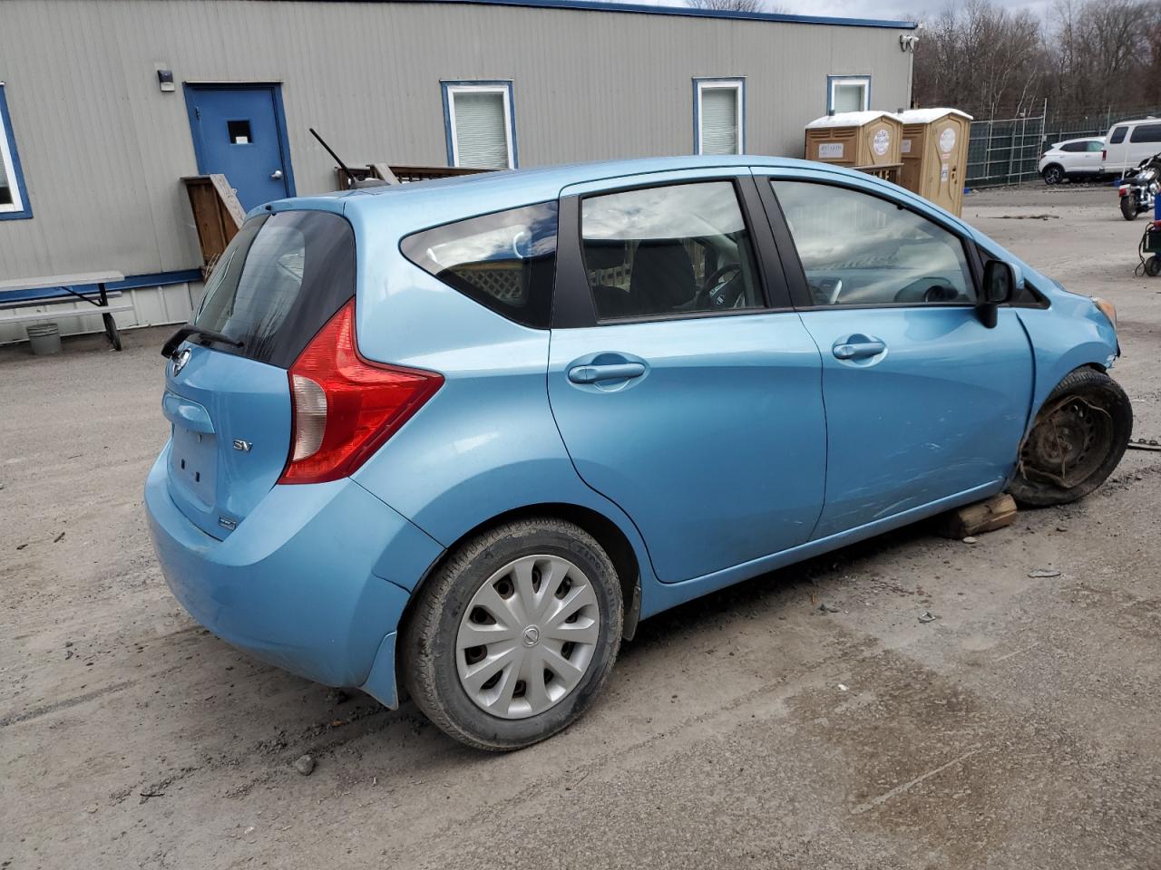 2014 Nissan Versa VIN 3N1CE2CP0EL354777 Copart auction photo, side / front end damage thumbnail 3