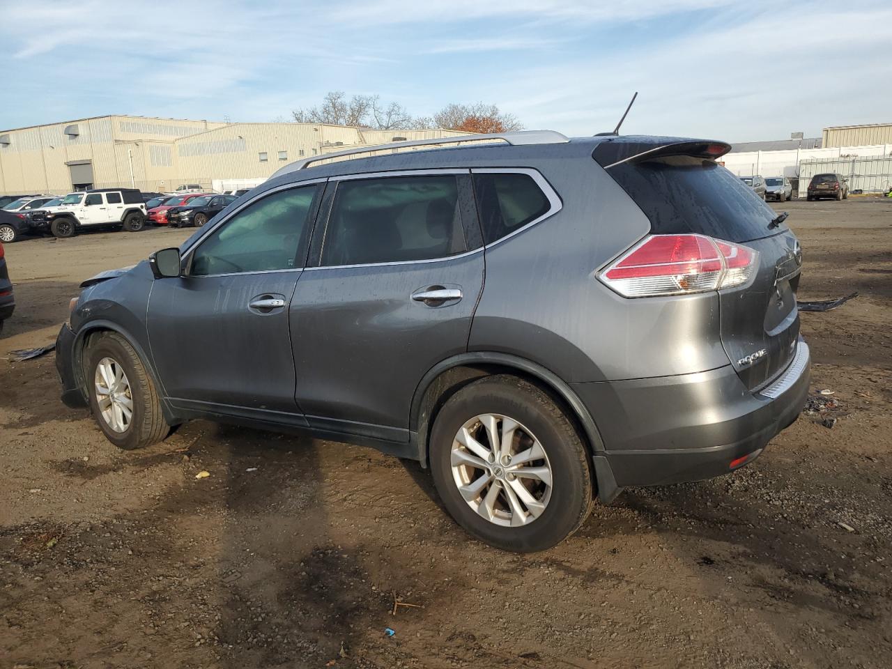 2015 Nissan Rogue VIN KNMAT2MT0FP543991 Copart auction photo, front end / minor dent/scratches damage thumbnail 2