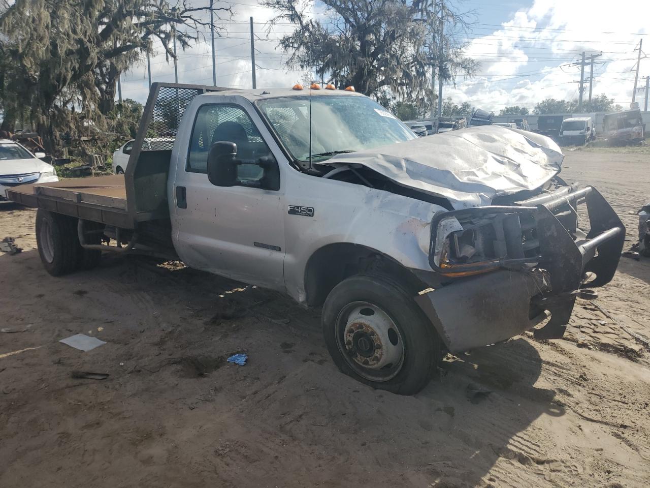 1999 Ford F450 VIN 1FDXF47F3XED13079 Copart auction photo, front end damage thumbnail 4