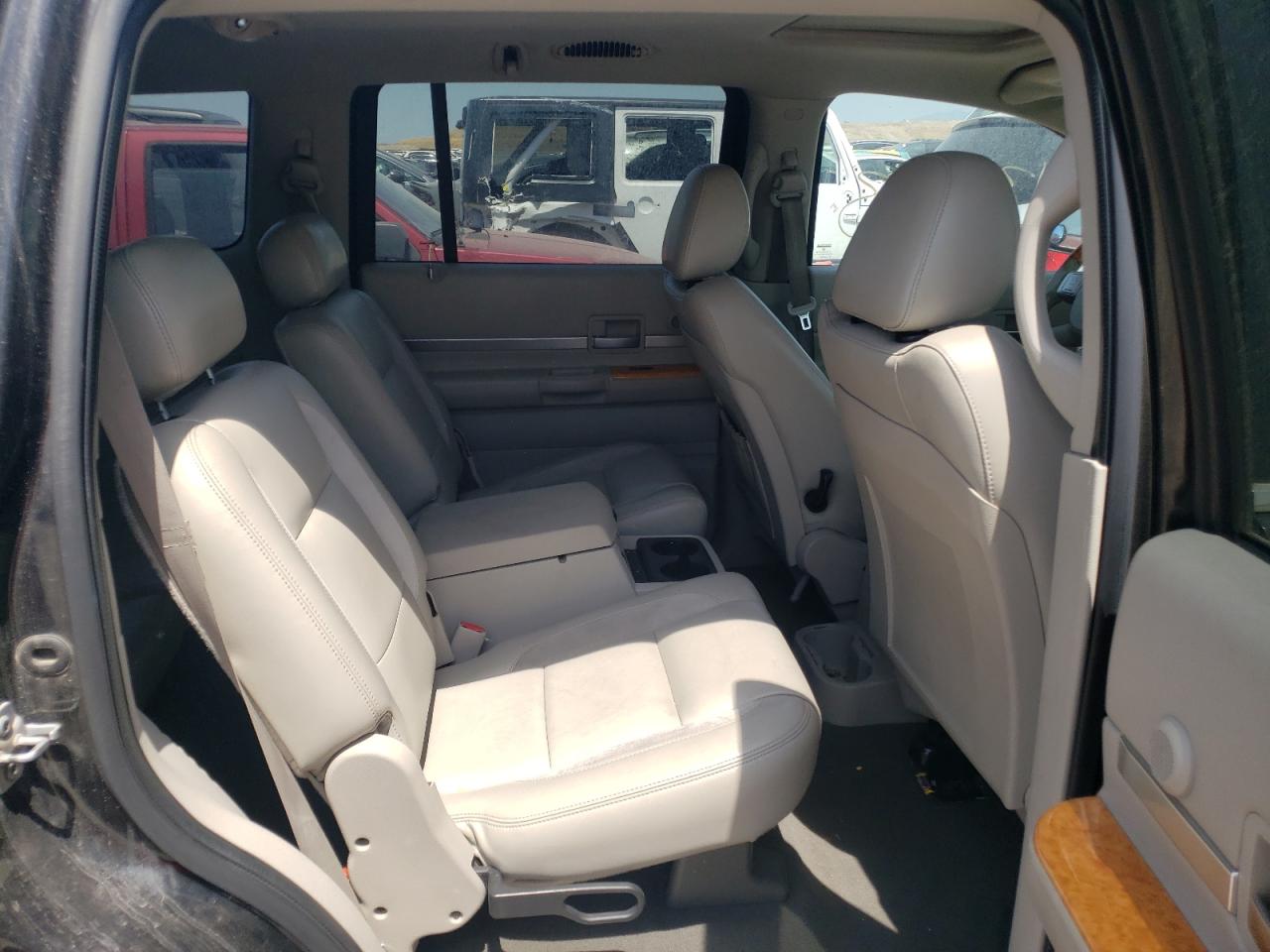 2007 Chrysler Aspen VIN 1A8HW58247F585301 Copart auction photo, front end / minor dent/scratches damage thumbnail 6