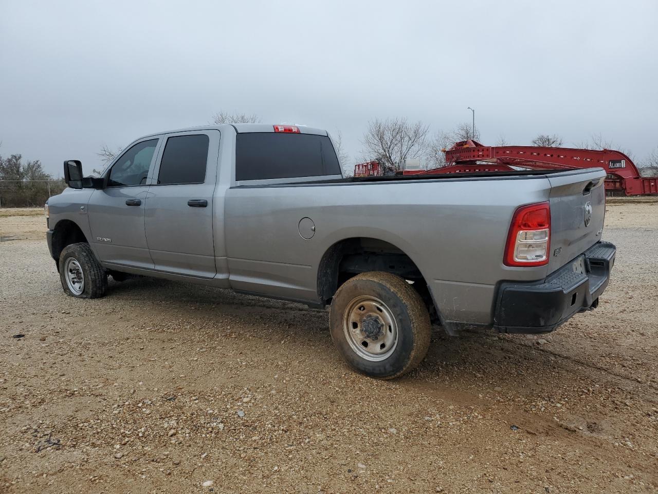 2020 RAM 2500 VIN 3C6UR5HL8LG174344 Copart auction photo, side / minor dent/scratches damage thumbnail 2