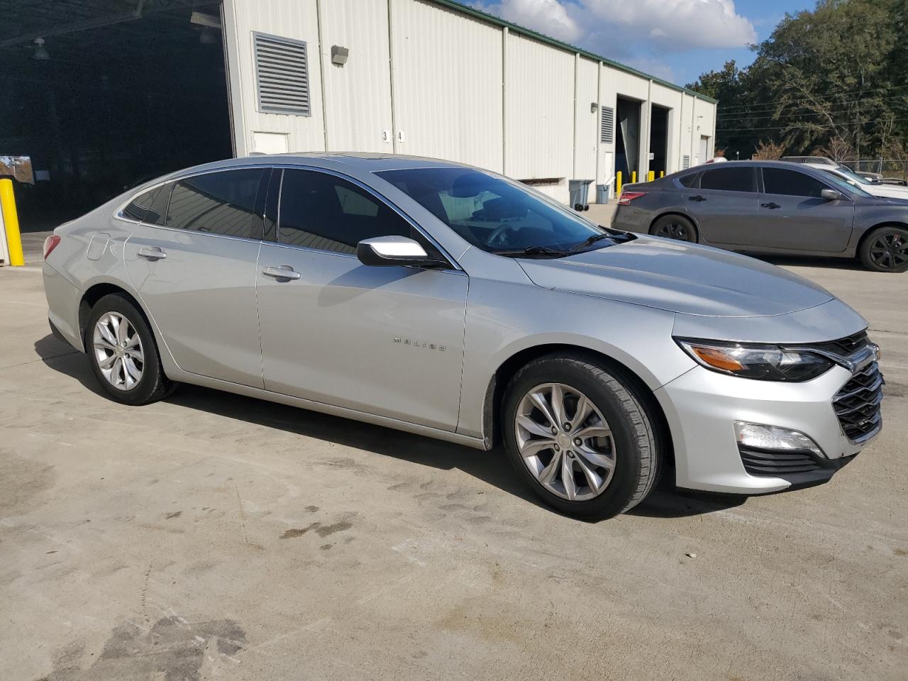 2021 Chevrolet Malibu VIN 1G1ZD5ST6MF002086 Copart auction photo, front end damage thumbnail 4