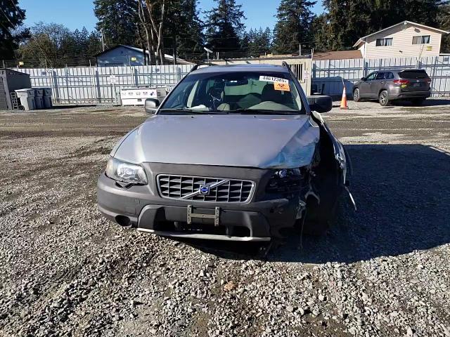 2004 Volvo XC70 VIN YV1SZ59H241157382 Copart auction photo, front end / side damage thumbnail 11