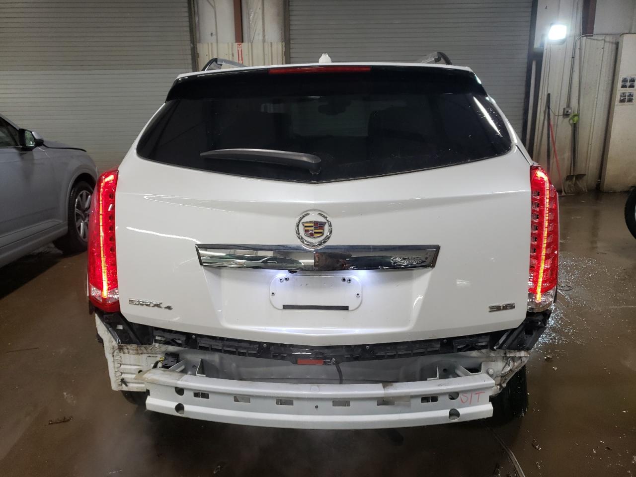 2014 Cadillac SRX VIN 3GYFNEE37ES653365 Copart auction photo, rear end / side damage thumbnail 6