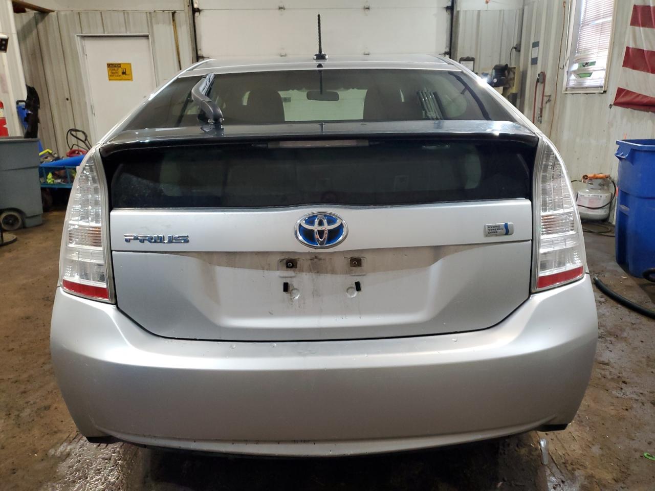 2011 Toyota Prius VIN JTDKN3DUXB1407653 Copart auction photo, vandalism / minor dent/scratches damage thumbnail 6