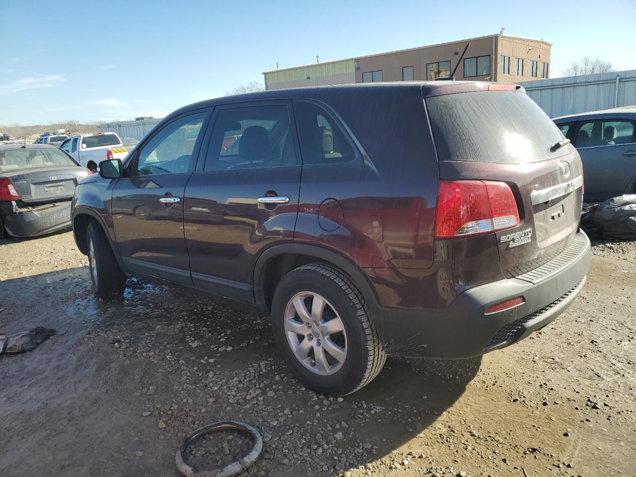 2013 KIA Sorento VIN 5XYKT3A14DG395812 Copart auction photo, vandalism damage thumbnail 2